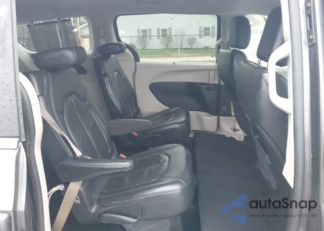 2021 Chrysler Pacifica Touring L z USA, uszkodzony, nr VIN 2C4RC1BG7MR584956